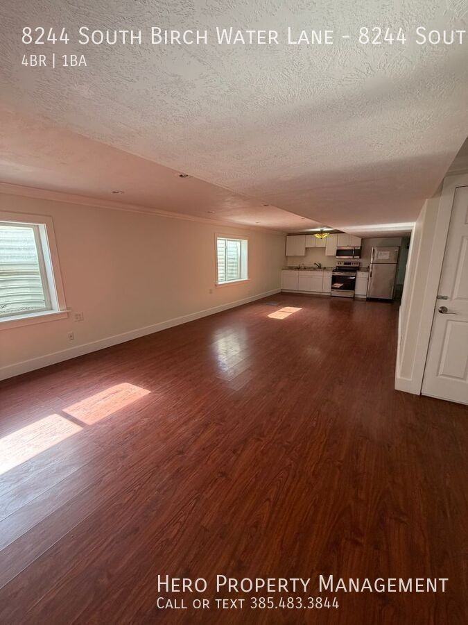 8244 S Birch Water Ln - Photo 2 of 21
