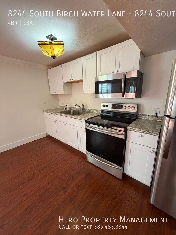 8244 S Birch Water Ln - Photo 4 of 21