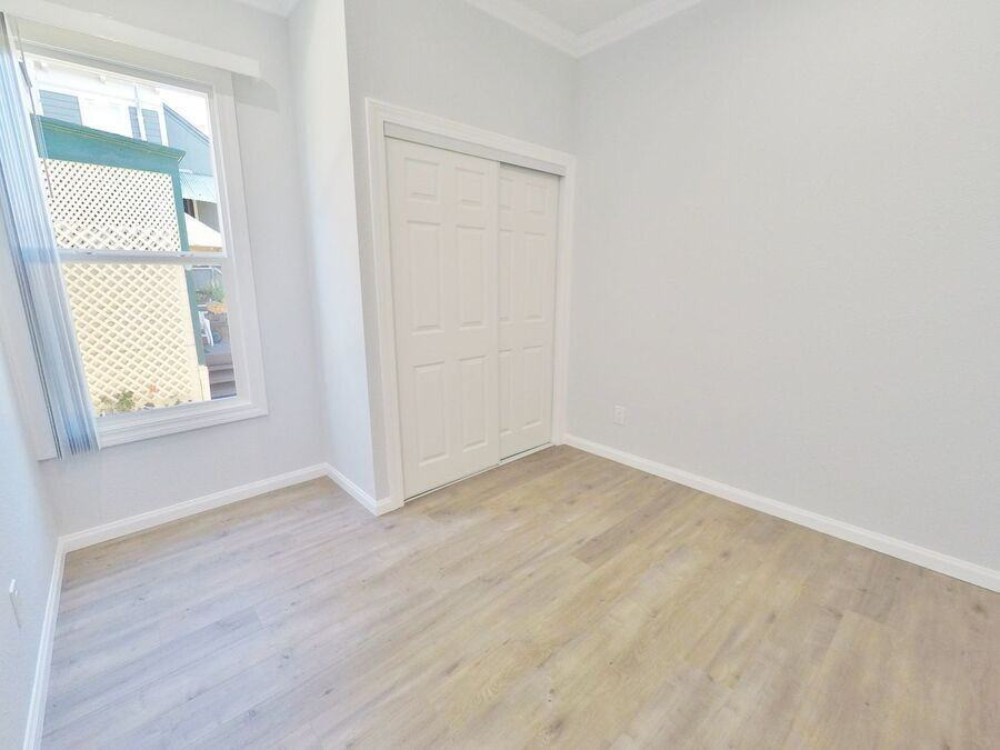 610 22nd St - Photo 5 of 9
