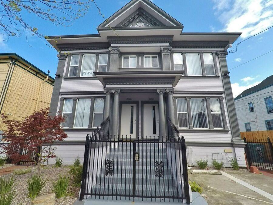 610 22nd St - Photo 6 of 9