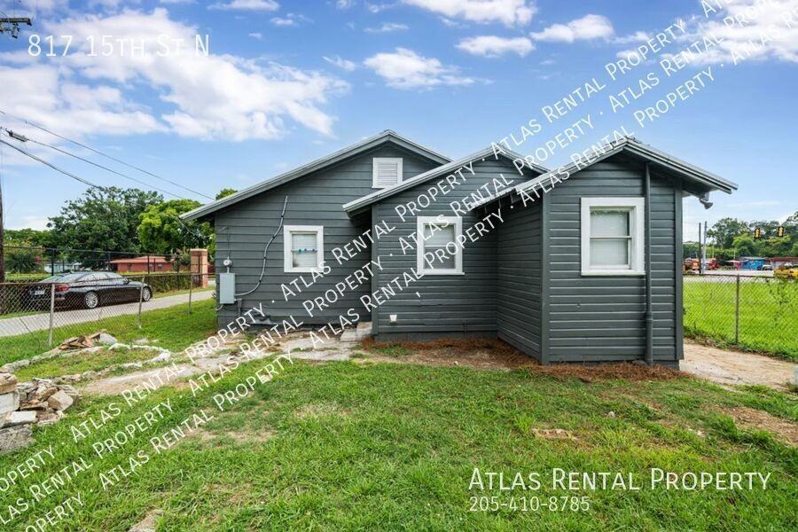 817 15th St N - Photo 5 of 24