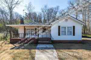 featured image of 828 Clover Dr