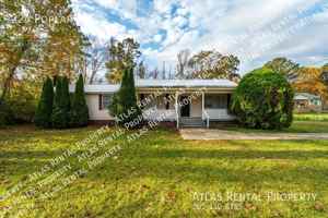 featured image of 224 Poplar Trl