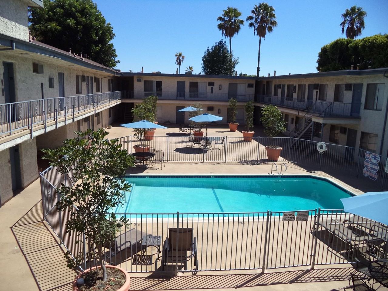 5747 Laurel Canyon Blvd. - Photo 5 of 26