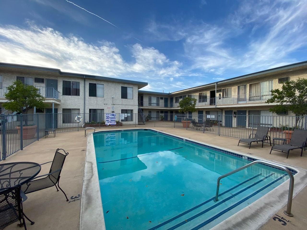 5747 Laurel Canyon Blvd. - Photo 4 of 26