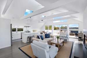 featured image of 5 Marlin Dr