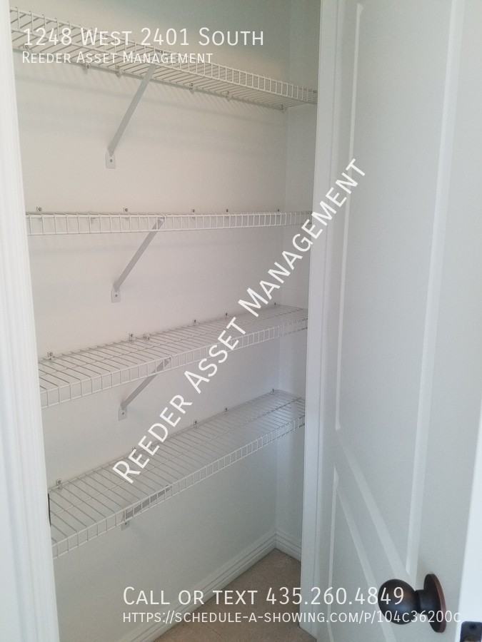1248 W 2401 S - Photo 6 of 23