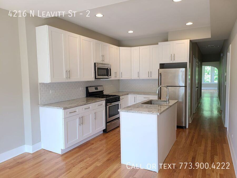 4216 N Leavitt St #2 - Photo 5 of 24