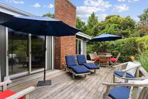 featured image of 42 Clinton Academy Ln