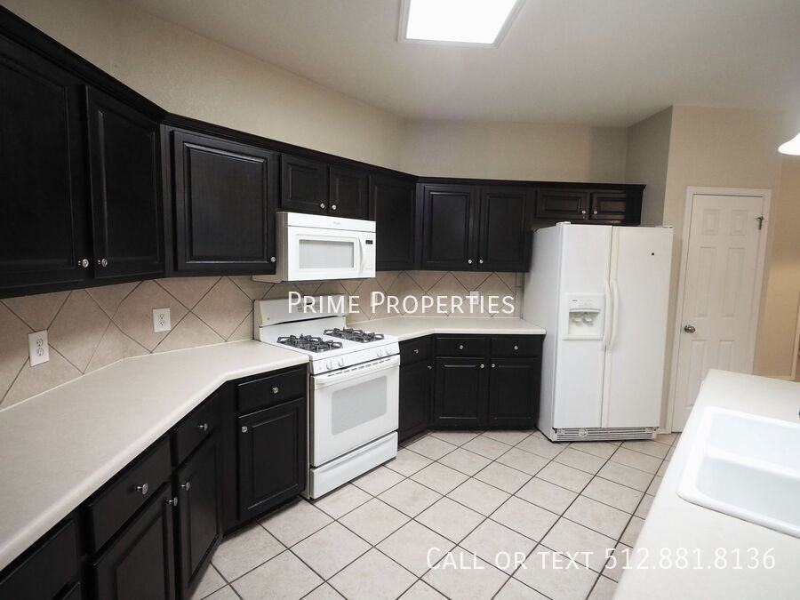 1506 Amber Day Dr - Photo 5 of 24