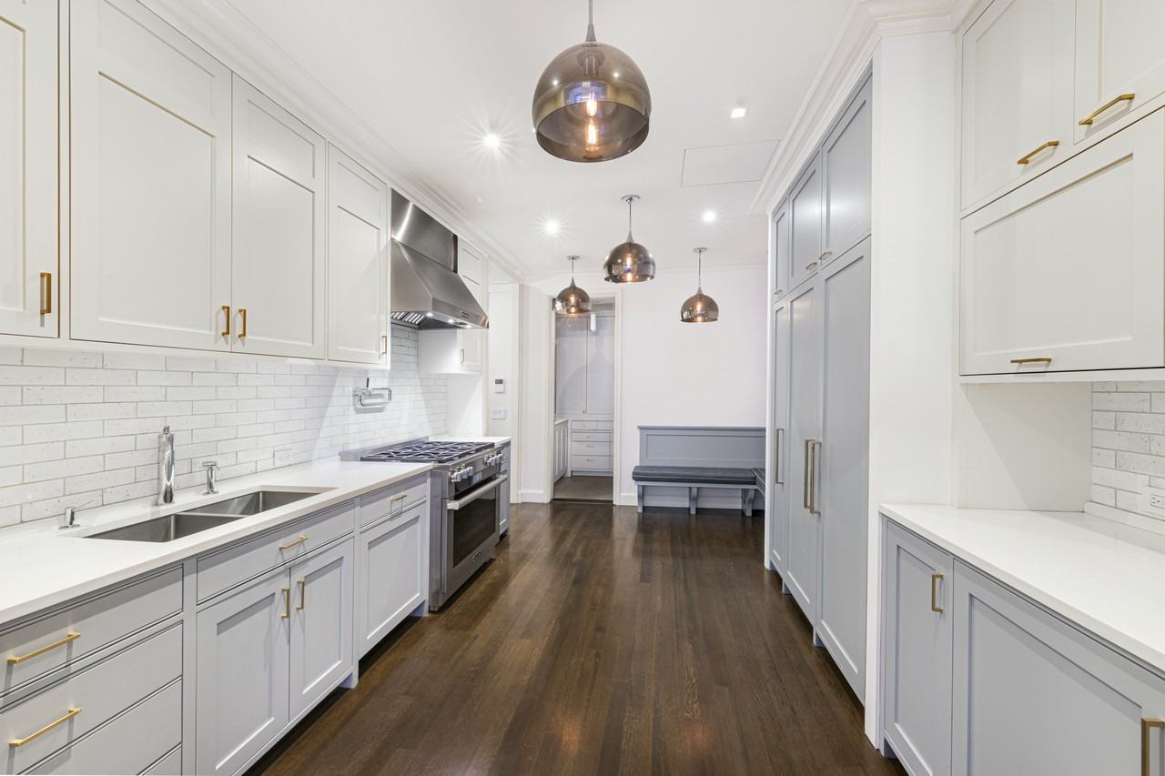 443 E 87th St #1 - Photo 3 of 22