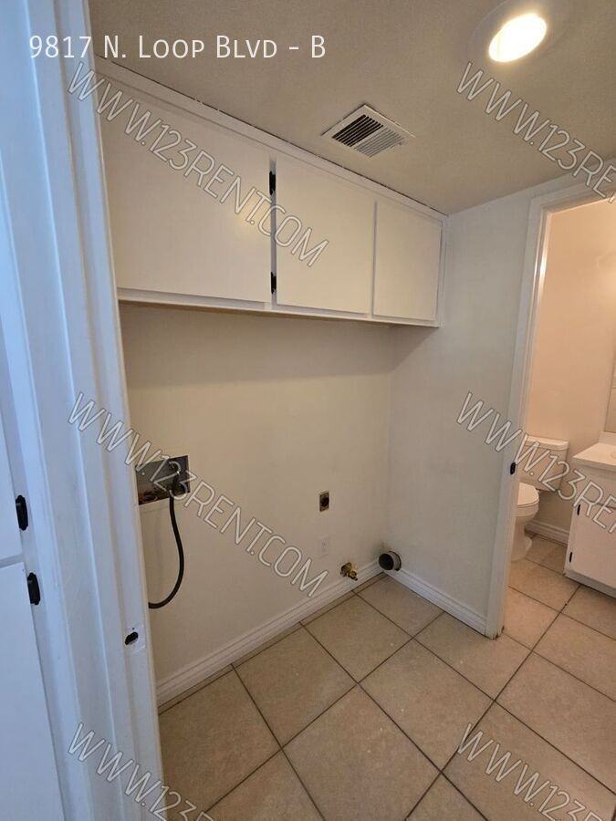 9817 N Loop Blvd #B - Photo 5 of 16