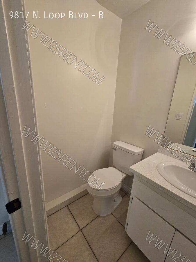 9817 N Loop Blvd #B - Photo 7 of 16