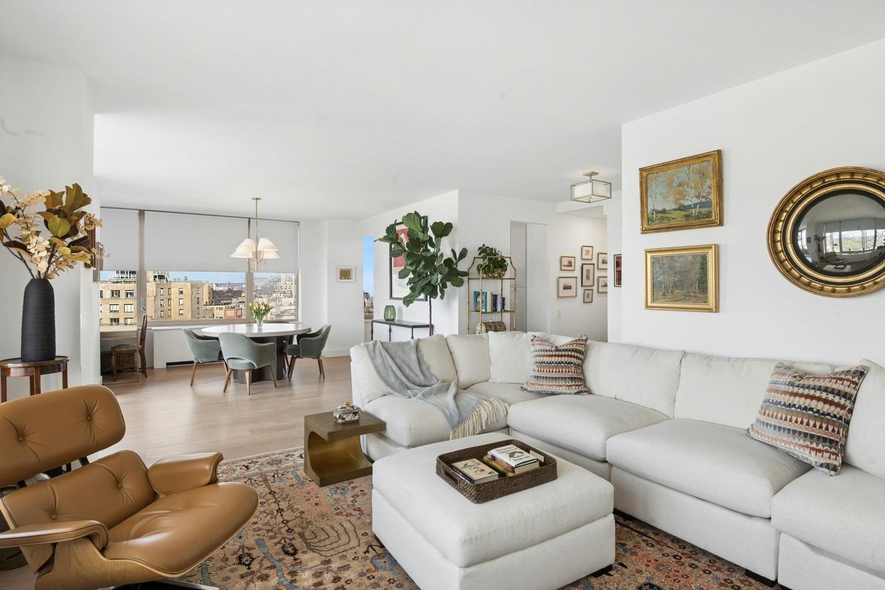 30 E 85th St #22B