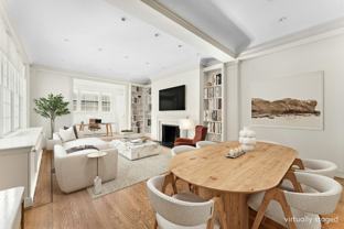 12 Gramercy Park S #4R - Photo 1 of 1