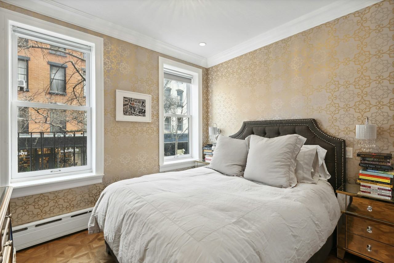 92 Perry St #5 - Photo 3 of 6