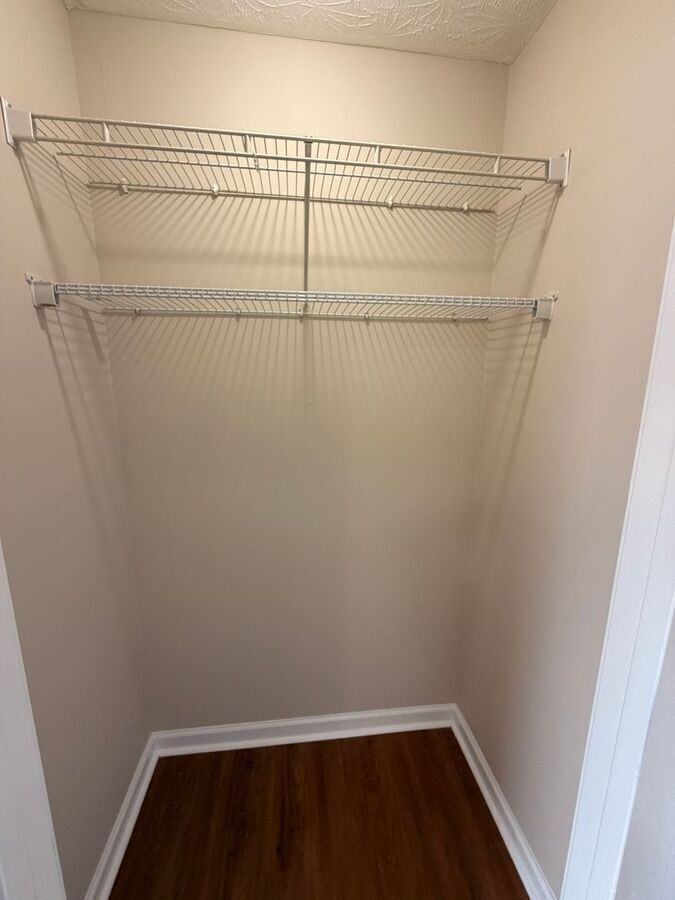 223 Ridgewood Dr - Photo 5 of 23