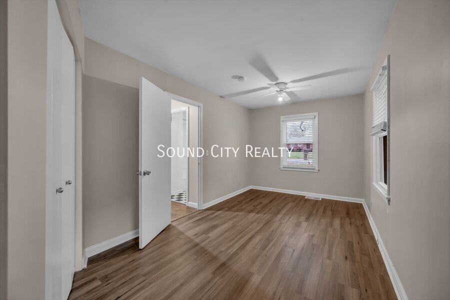 2820 Saint Edwards Dr - Photo 3 of 27