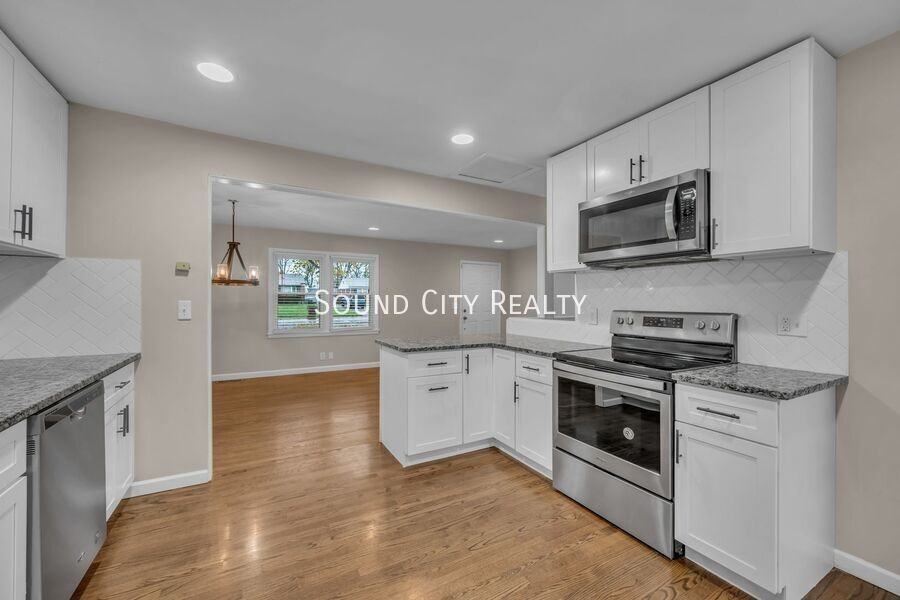 2820 Saint Edwards Dr - Photo 5 of 27