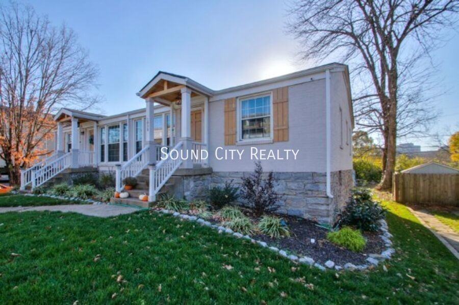 103 Cherokee Rd #B - Photo 2 of 32