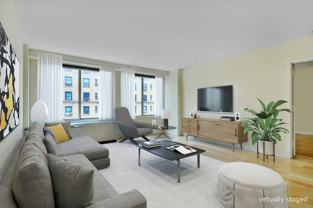 324 W 23rd St #6A - Photo 1 of 1