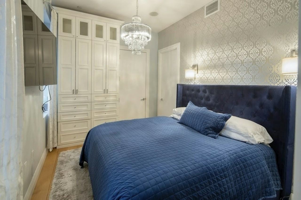 159 W 24th St #2B - Photo 6 of 8
