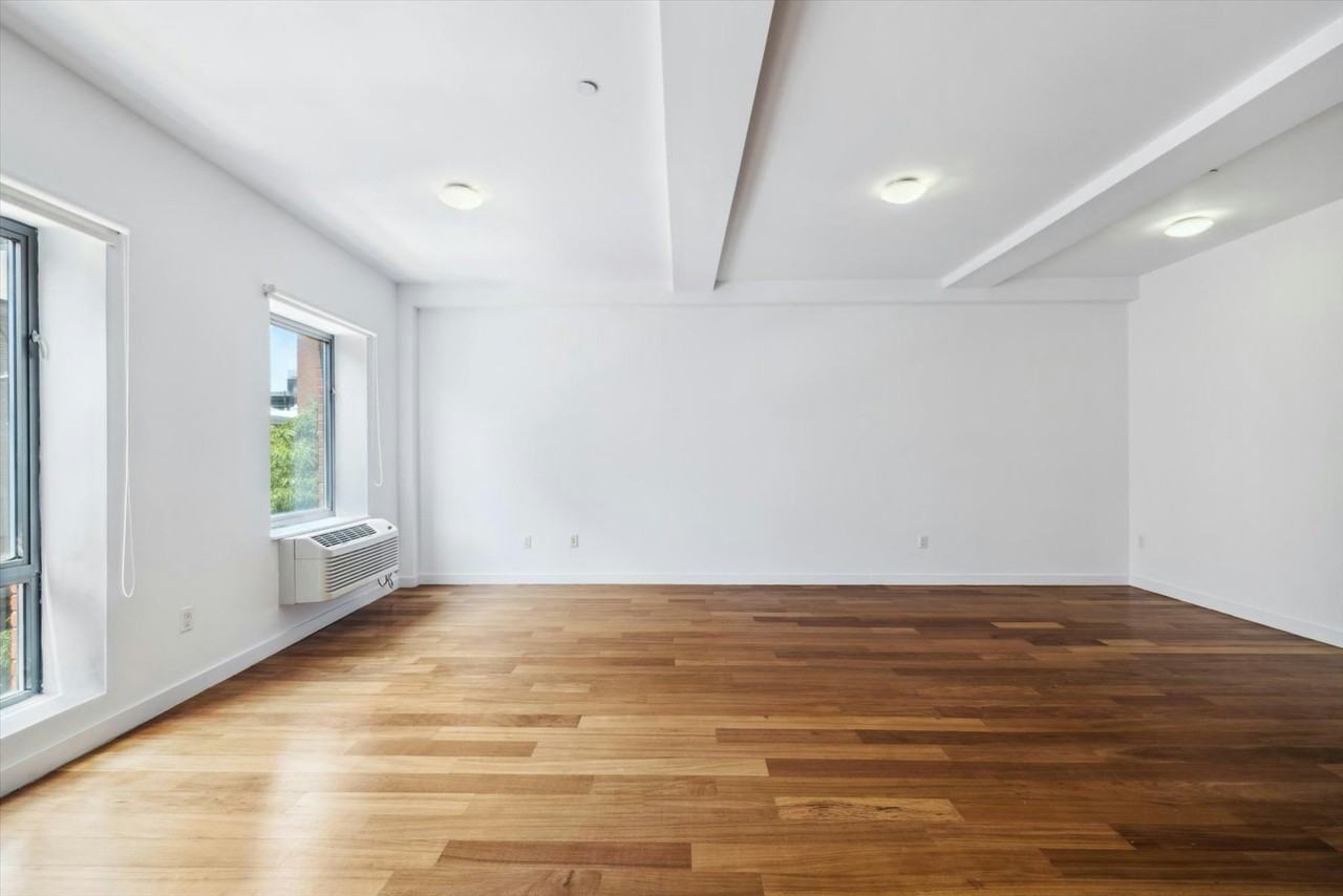 125 S 1st St #3 - Photo 4 of 11