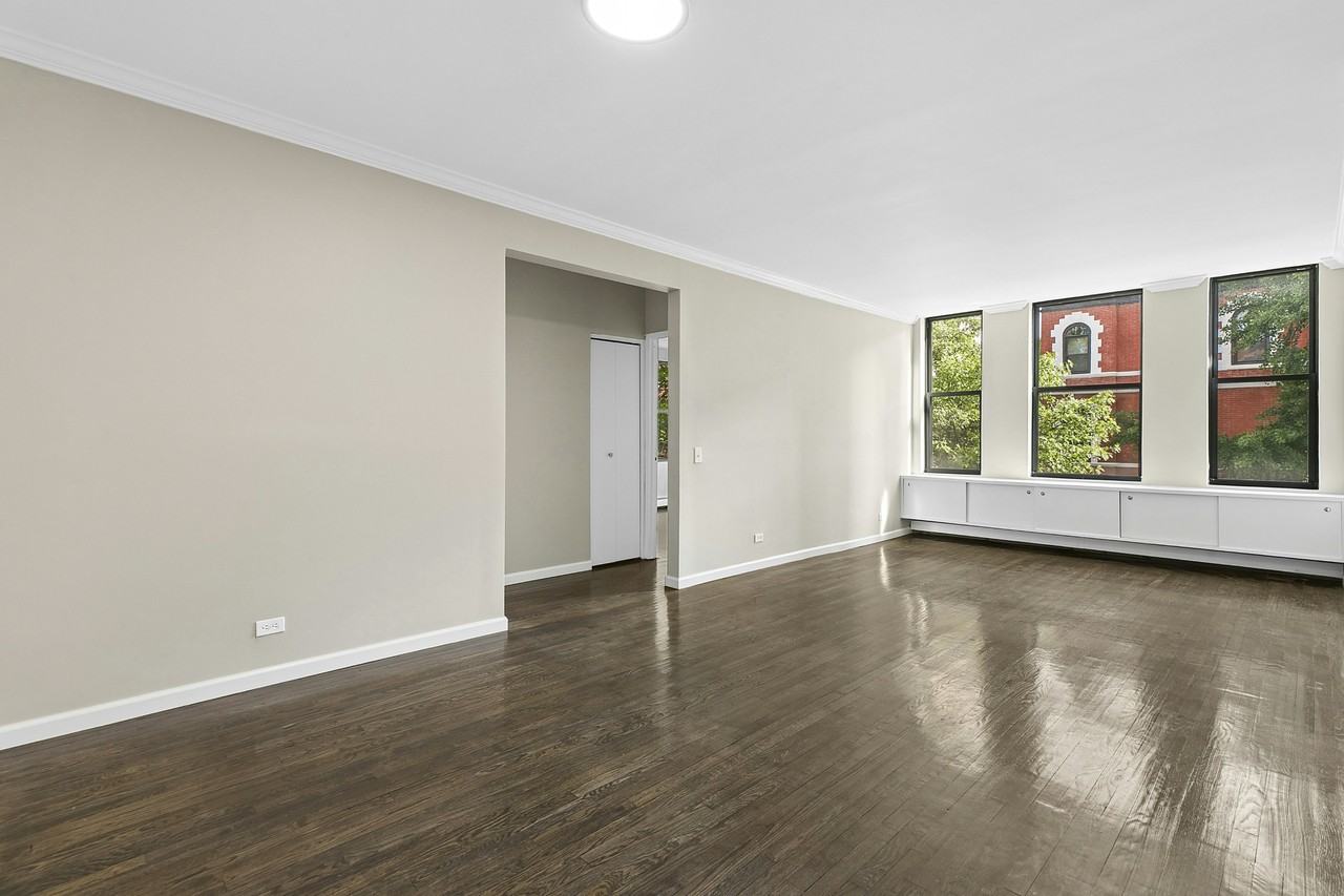 48 W 105th St #2B - Photo 2 of 9