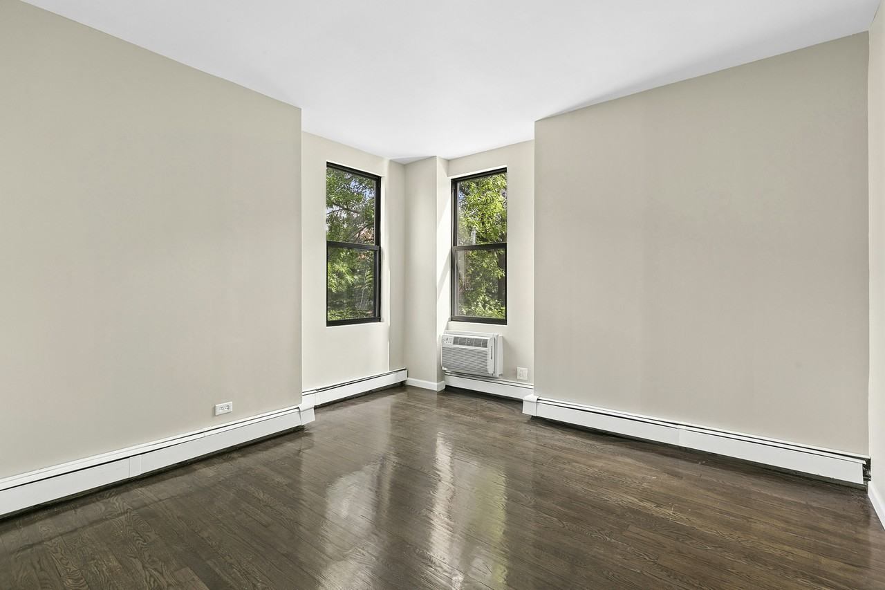 48 W 105th St #2B - Photo 7 of 9