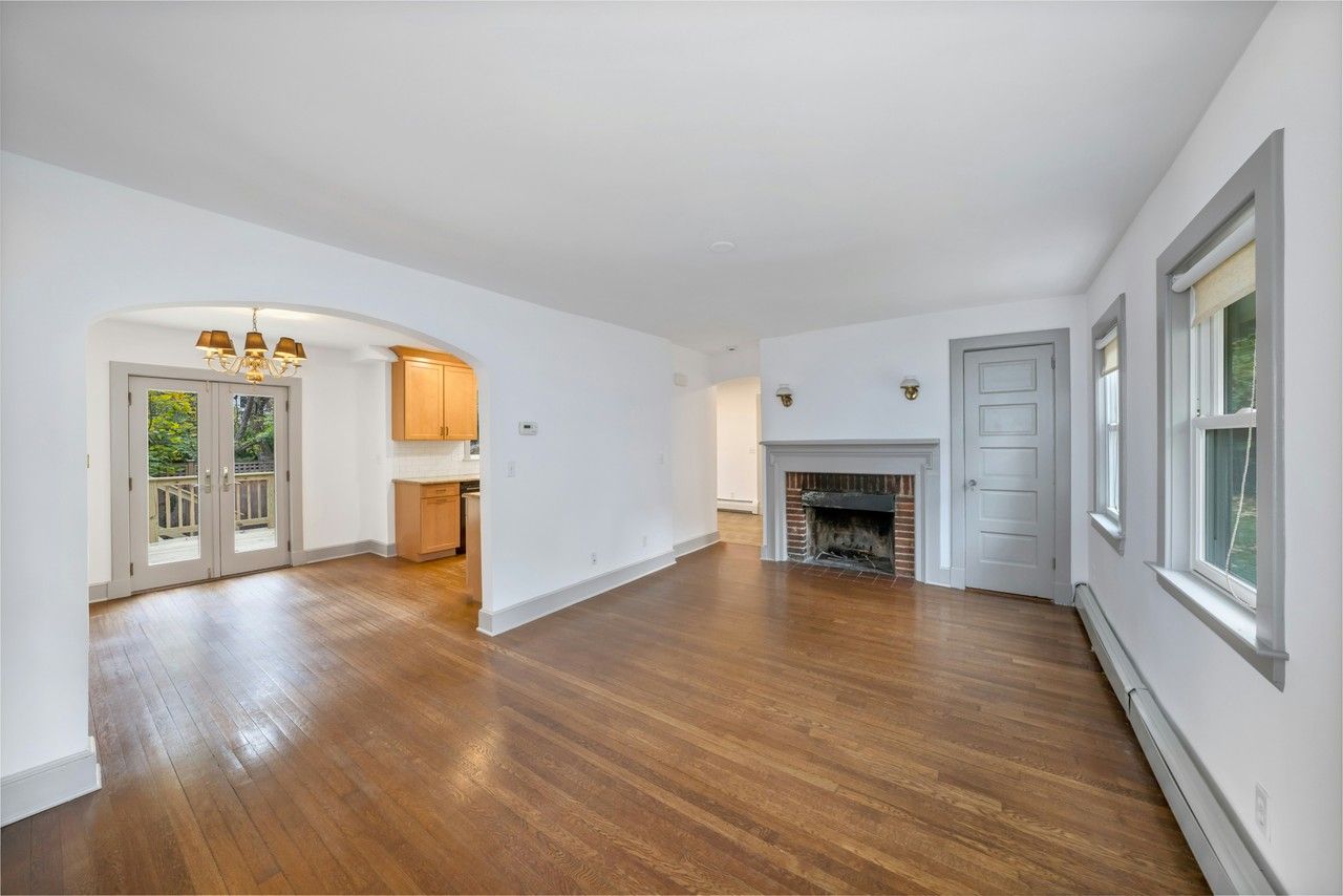 56 -58 GARD AVENUE - Photo 5 of 17