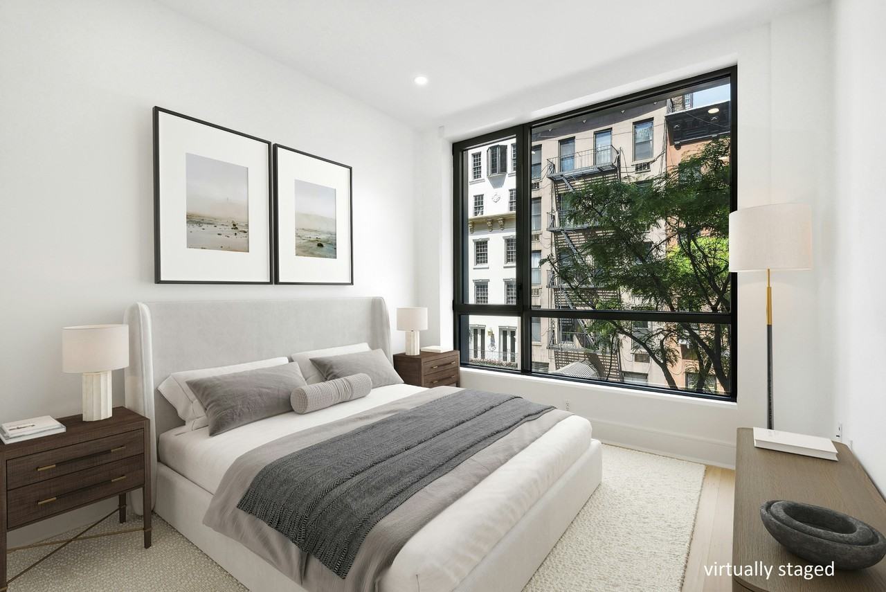 244 E 52nd St #3A - Photo 3 of 8