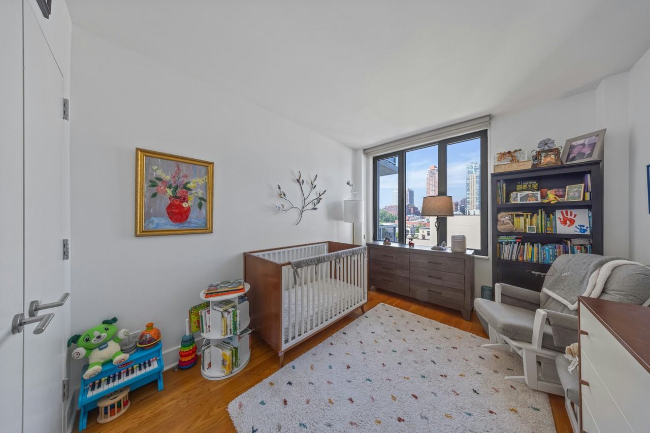 48TH AVENUE/47TH ROAD #5B - Photo 7 of 14