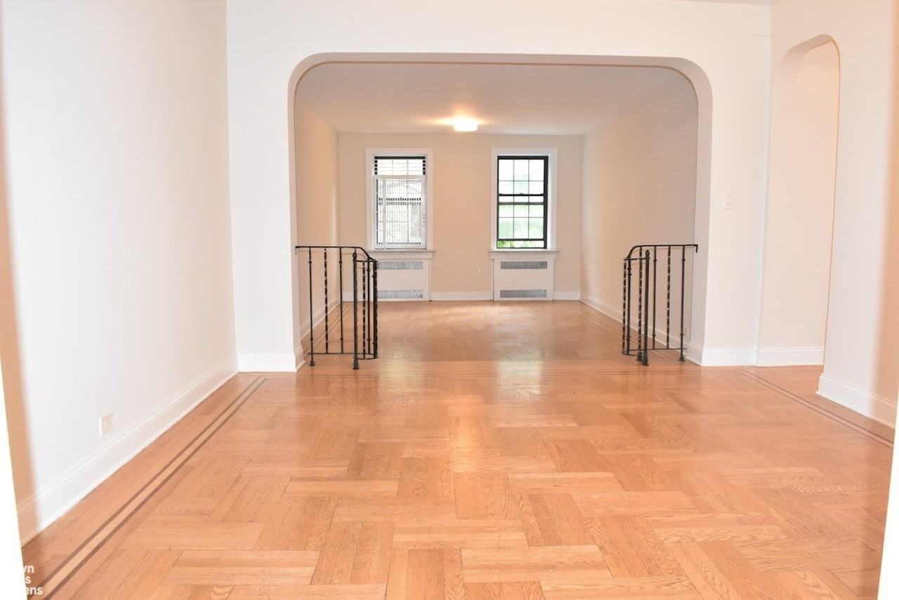 570 Fort Washington Ave #36A - Photo 2 of 12