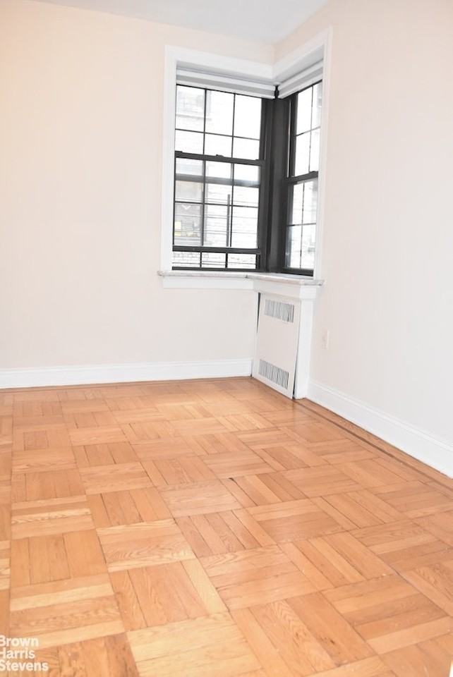 570 Fort Washington Ave #36A - Photo 5 of 12