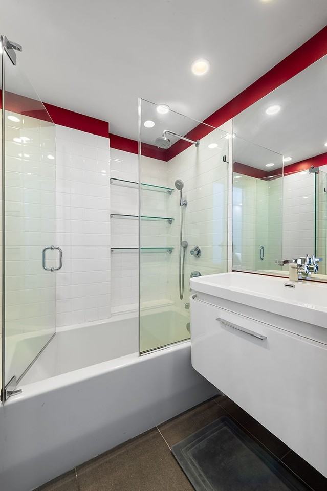 1175 York Ave #1B - Photo 4 of 7