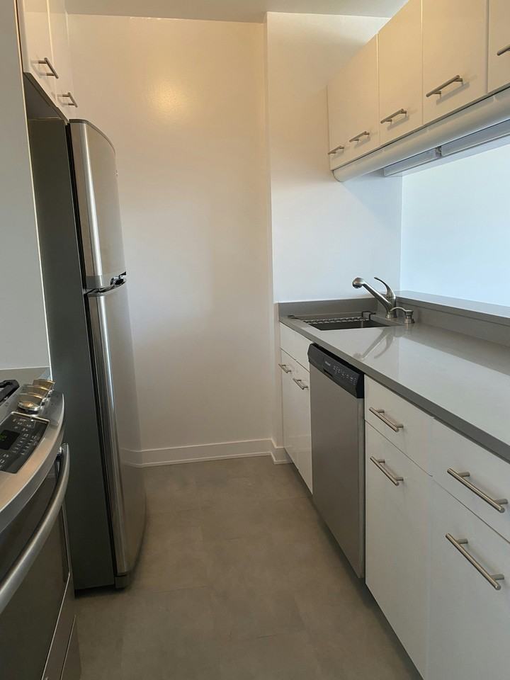 2373 Broadway #1524