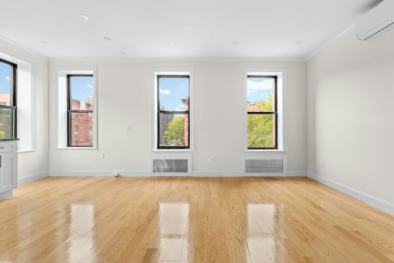 206 7th Ave #4 - Photo 2 of 11