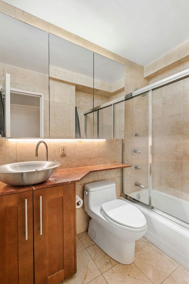268 E Broadway - Photo 7 of 9