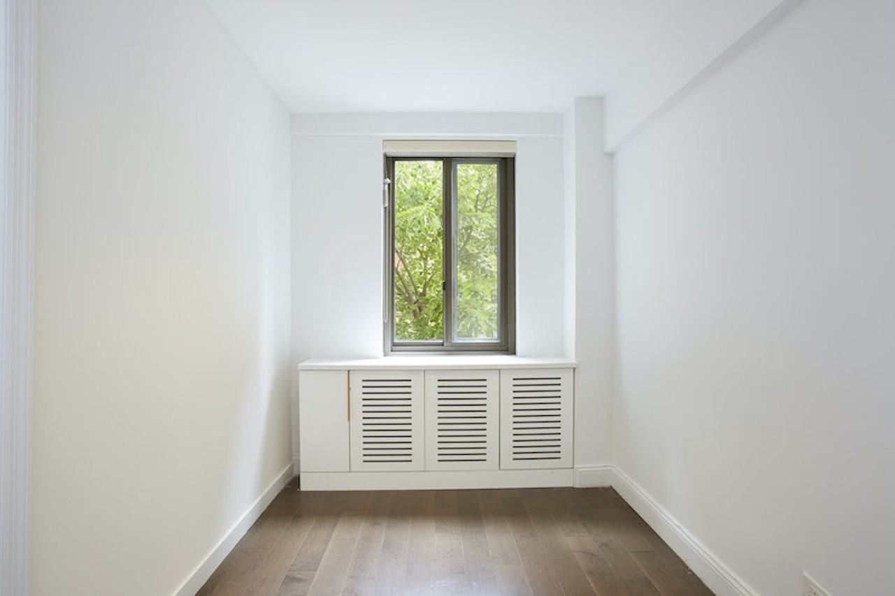 425 E 63rd St #W2E - Photo 5 of 7