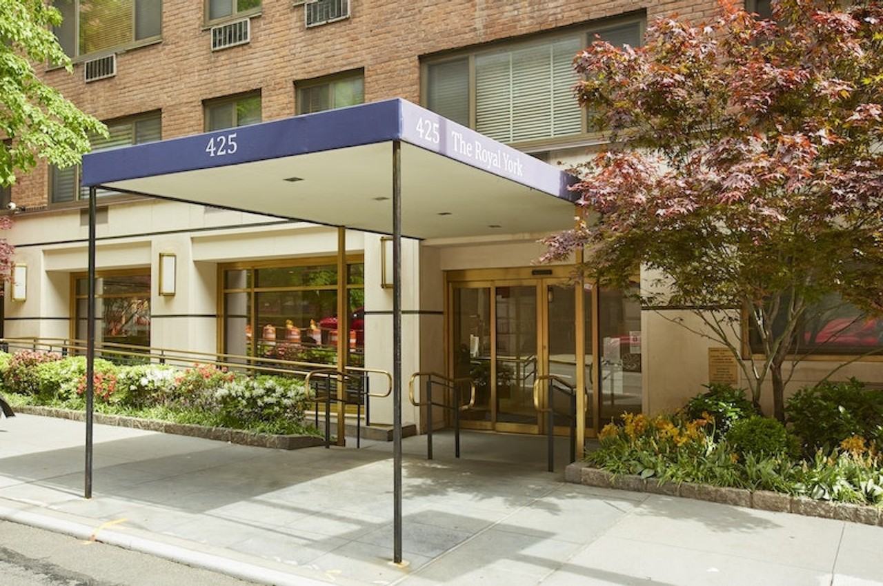 425 E 63rd St #W2E - Photo 7 of 7