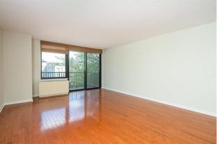 700 Grove St #4V - Photo 1 of 1