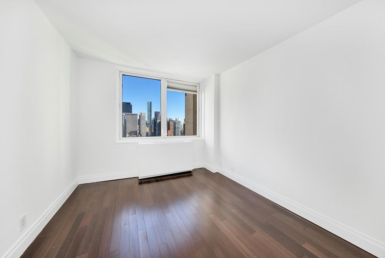 212 E 47th St #30D - Photo 4 of 11