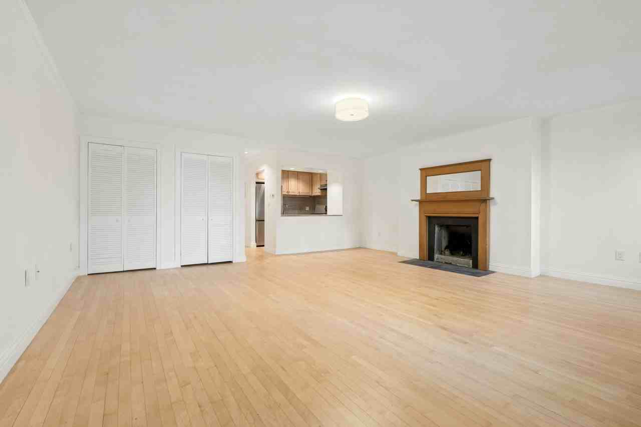 228 W 138th St - Photo 2 of 8