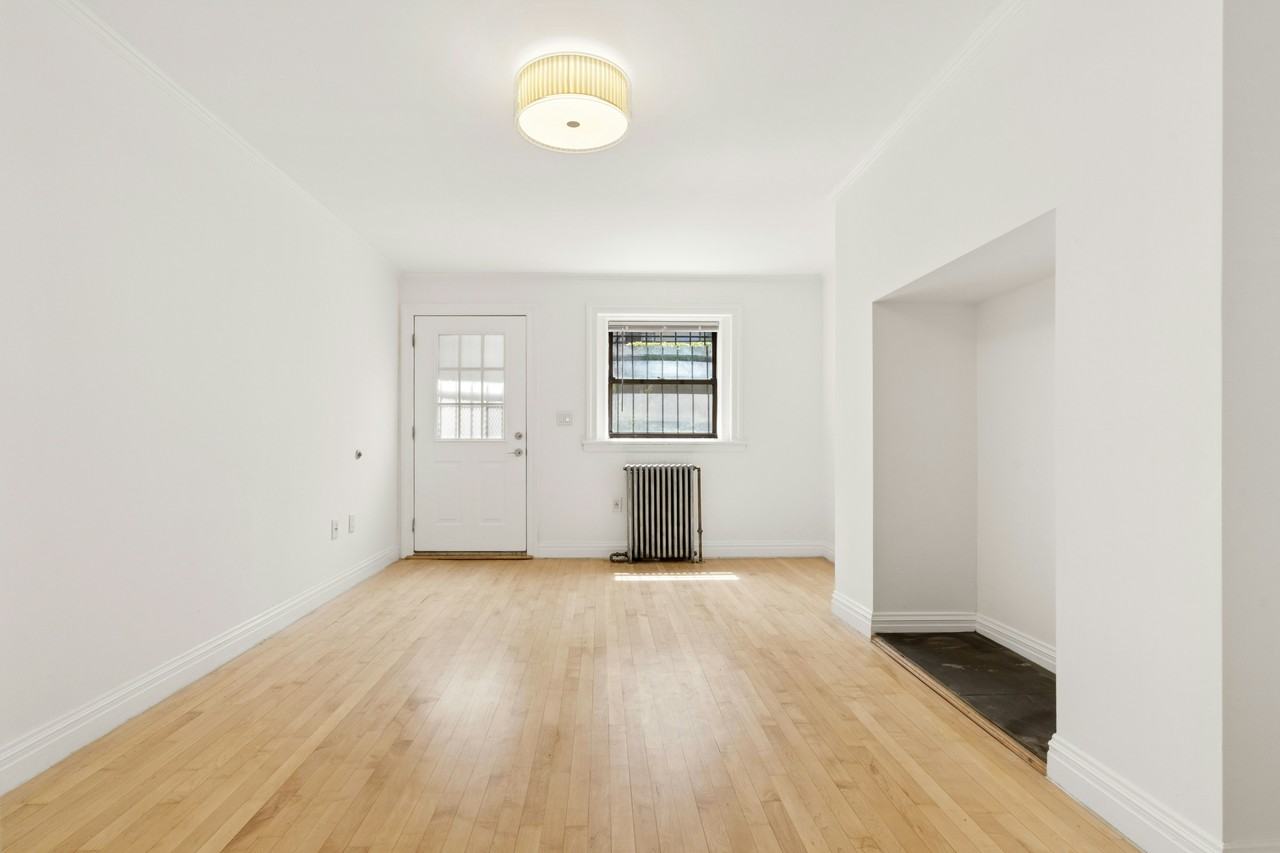 228 W 138th St - Photo 6 of 8