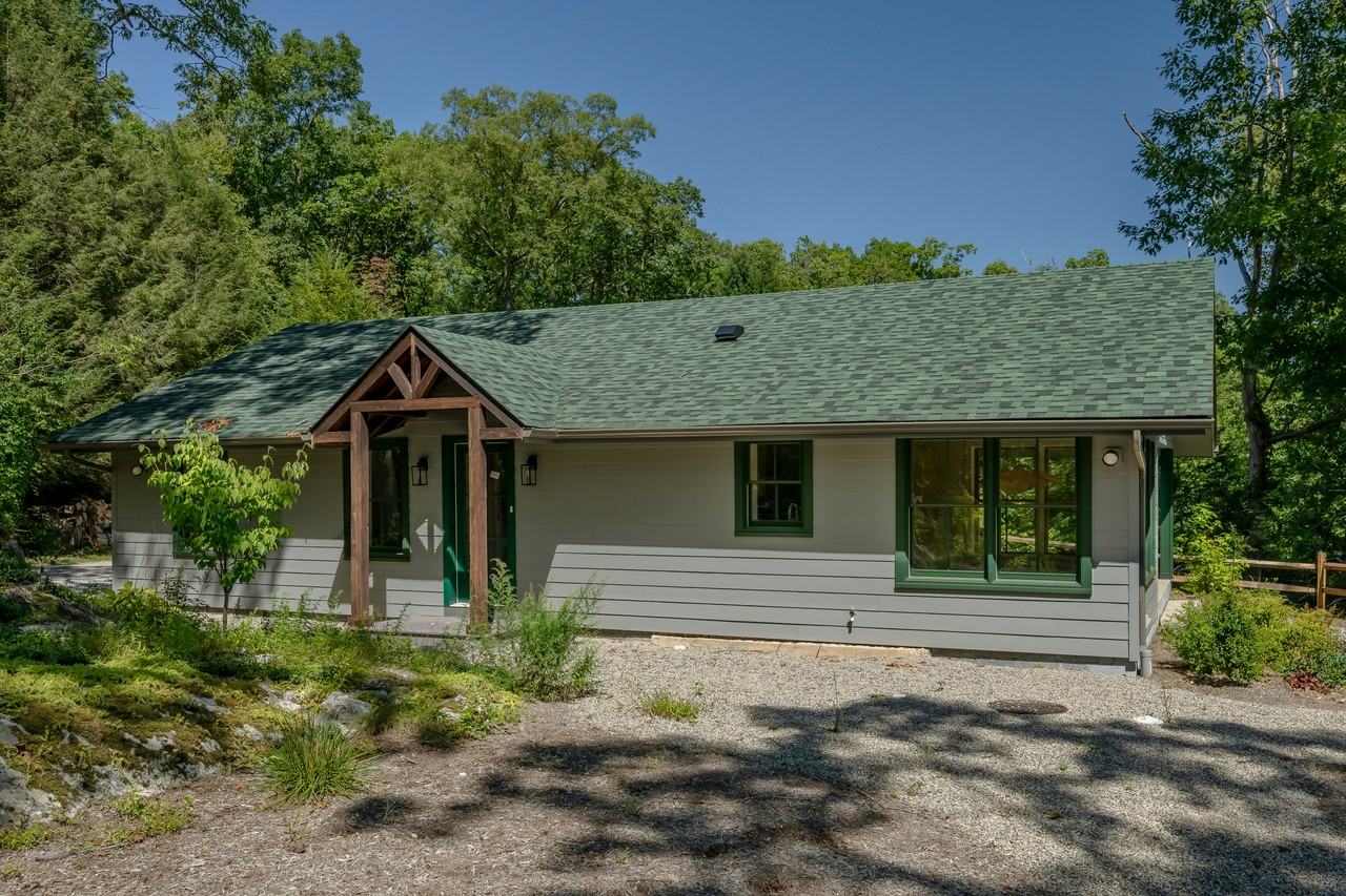 232 Shore Dr #NONE - Photo 2 of 30