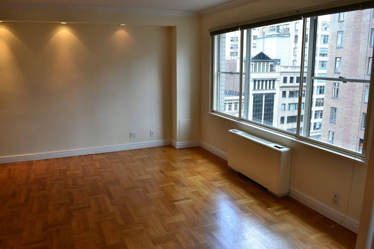 60 W 57th St #12F - Photo 3 of 7