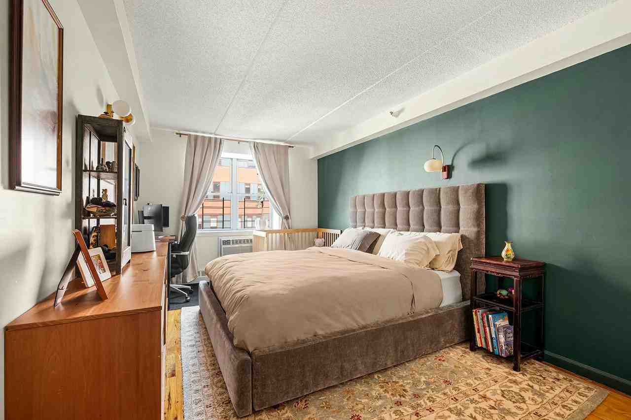 1825 Madison Ave #4G - Photo 4 of 7