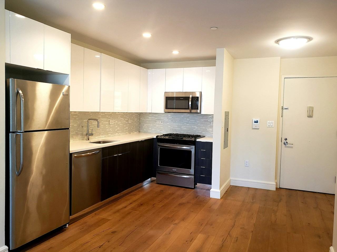 CRESCENT STREET/27TH STREET #310 - Photo 2 of 14