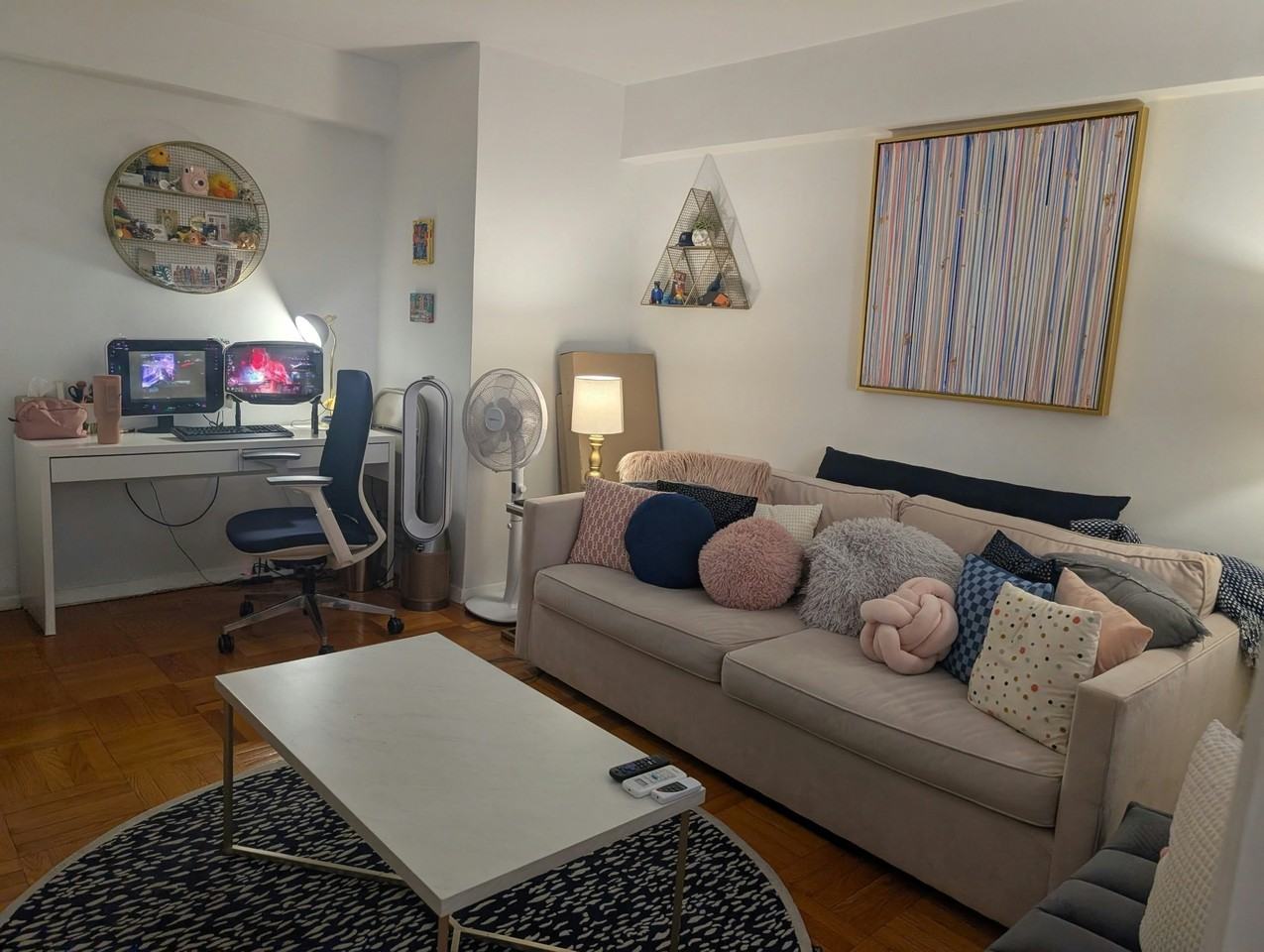 140 E 56th St #8A - Photo 2 of 9