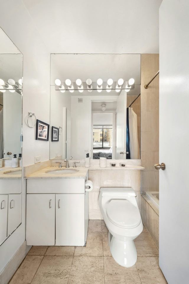 250 W 89th St #11K - Photo 4 of 7